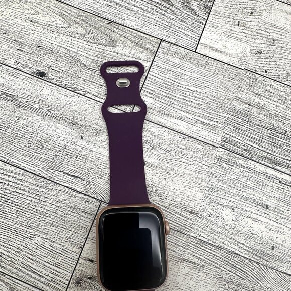 Apple Watch Series 6 (GPS, 44mm) Gold Aluminum Case w/Purple Band, incl. charger - Picture 2 of 16